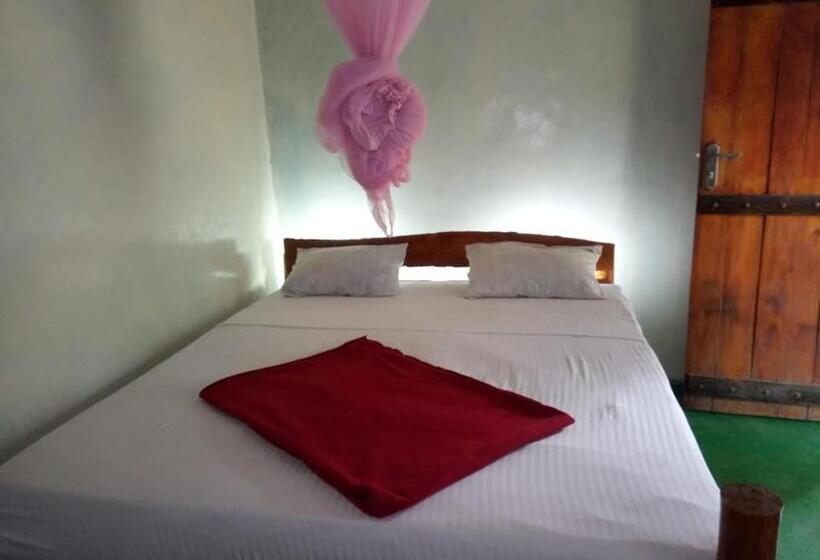 ベッドアンドブレックファースト Eiffin Moon Ella