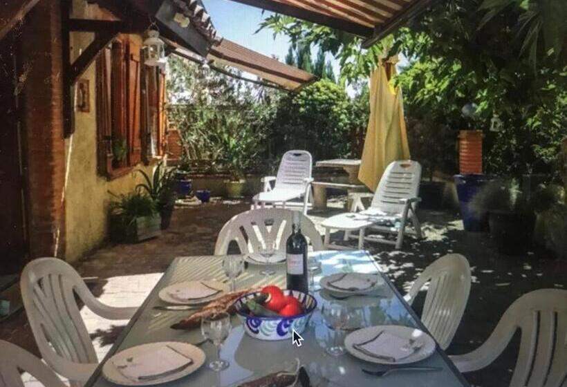 مبيت وإفطار Escapade Dans La Campagne Toulousaine