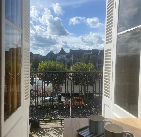 Bed and Breakfast Flowers By Yasmine Trouville