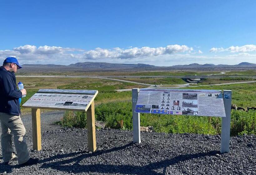 تختخواب و صبحانه G 1215 Apartment