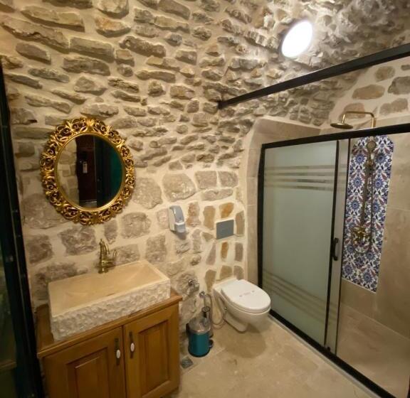 تختخواب و صبحانه Hanedan Konağı Butik Otel Deluxe Queen Bed Double Room Verdo