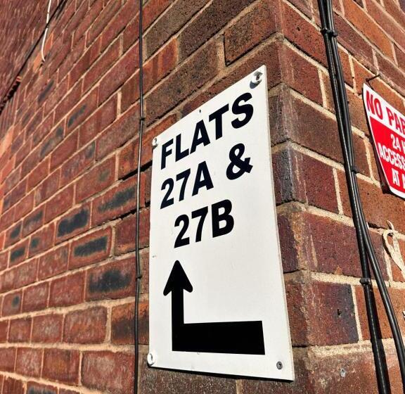 مبيت وإفطار Moor Park Apartments