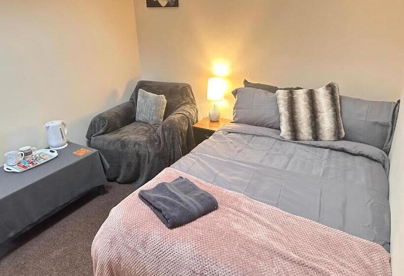 مبيت وإفطار Moor Park Apartments