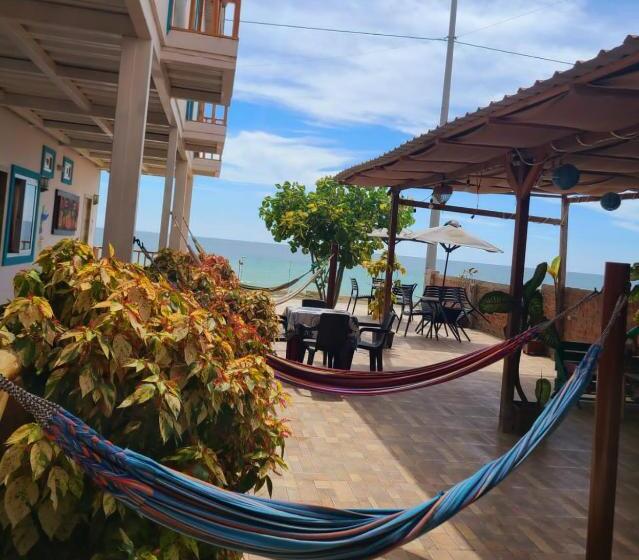 Bed and Breakfast Villa Luna Frente Al Mar