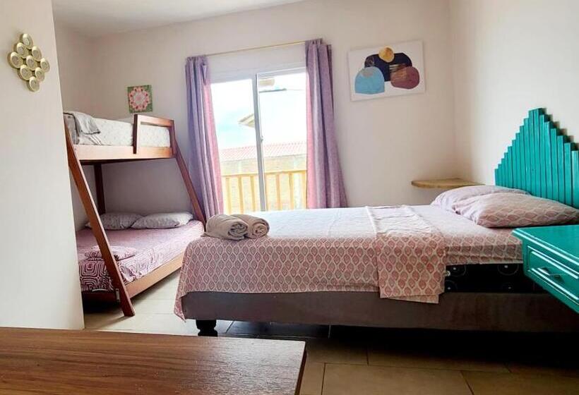 Bed and Breakfast Villa Luna Frente Al Mar