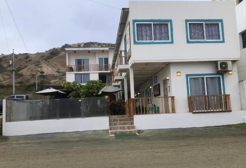 Bed and Breakfast Villa Luna Frente Al Mar