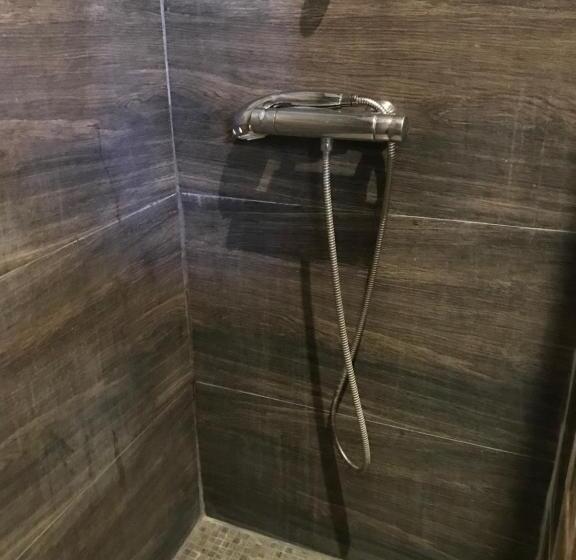 민박 Villa Santoni