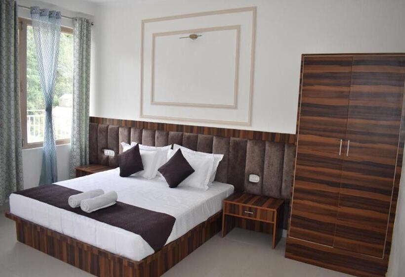 Chopta House Hotel And Restaurant