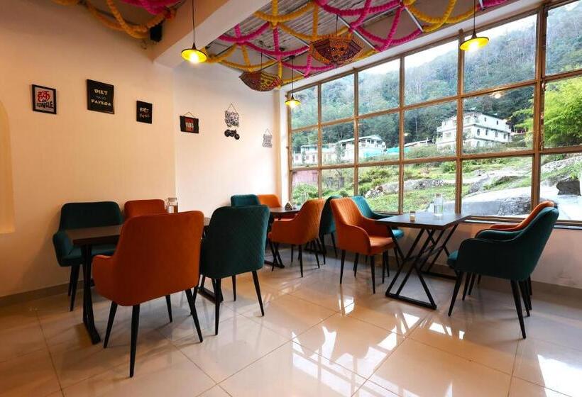 Chopta House Hotel And Restaurant