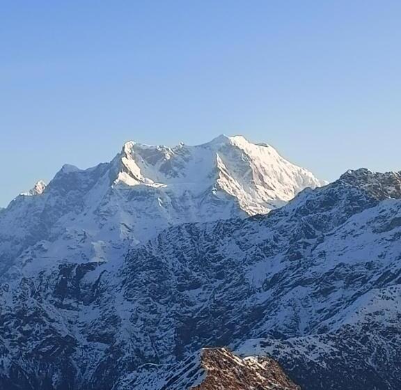 Chopta House Hotel And Restaurant