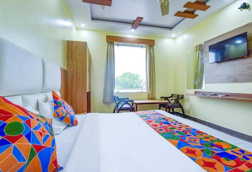 Fabhotel Madhav