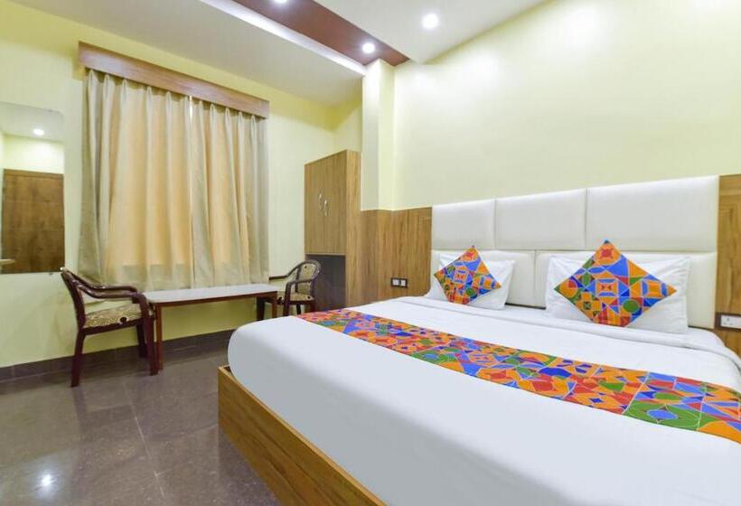 Fabhotel Madhav