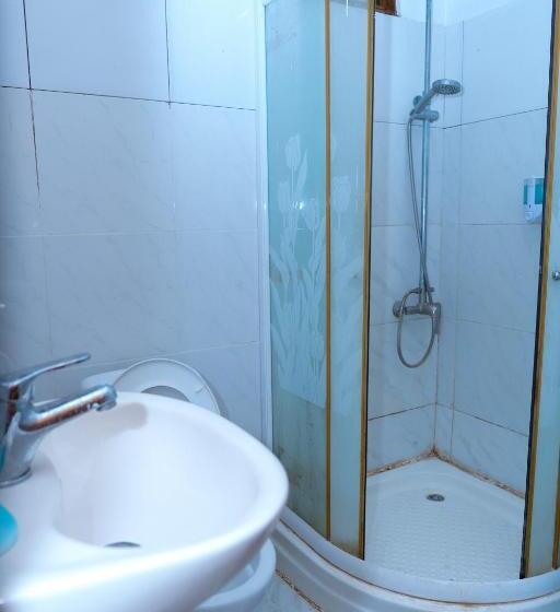 Frans Bernadus Hotel And Resto