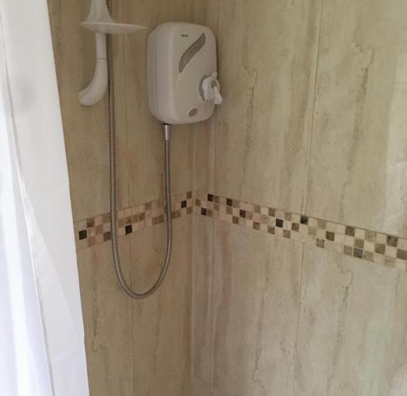 Garrenmore Lodge B&b