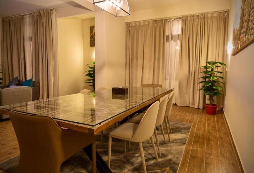 Ghodran Hotel And Resort