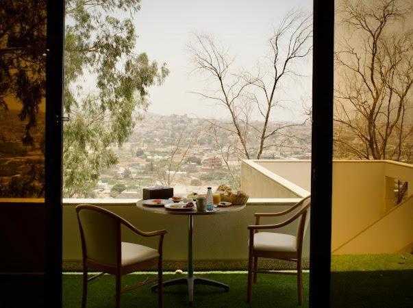 Ghodran Hotel And Resort