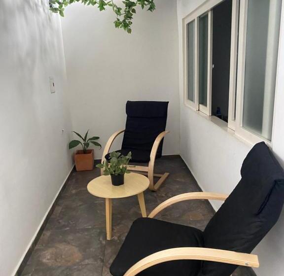 Отель Arrendajo