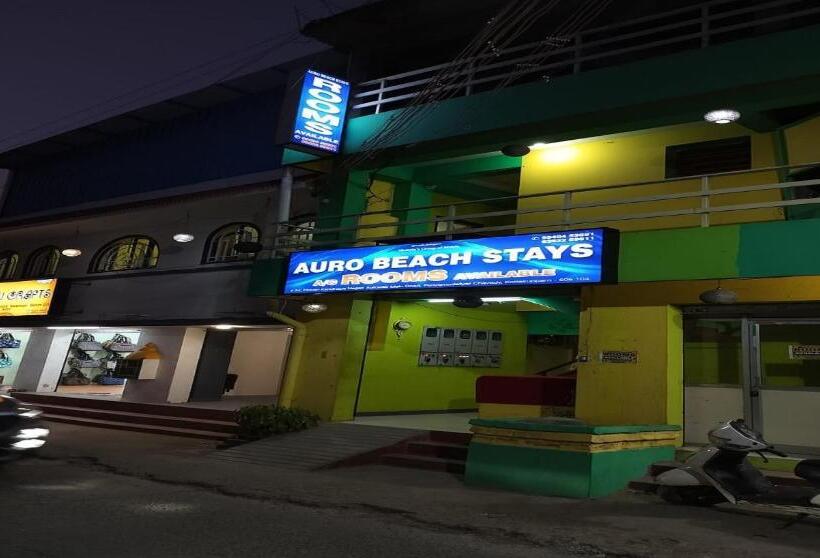 هتل Auro Beach Stays