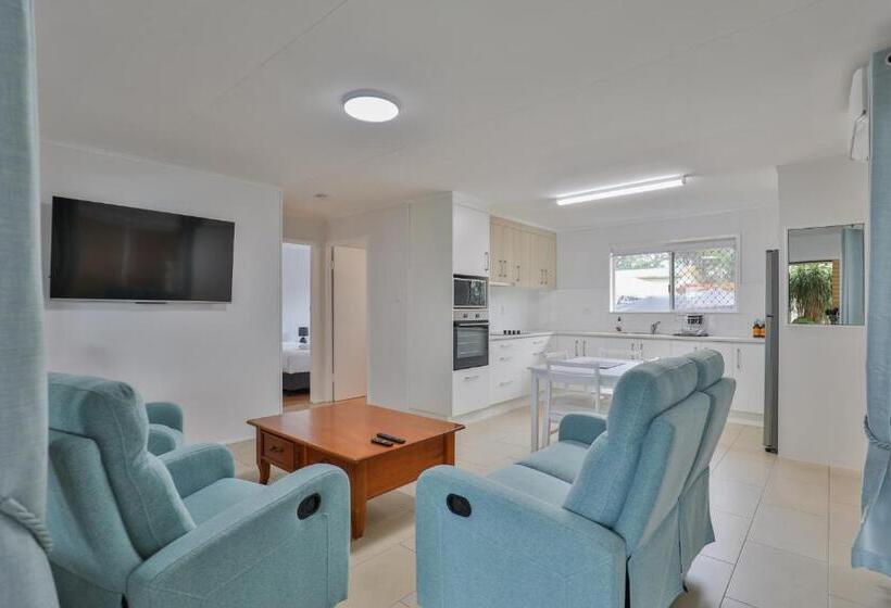 فندق Beachside On Burkitt