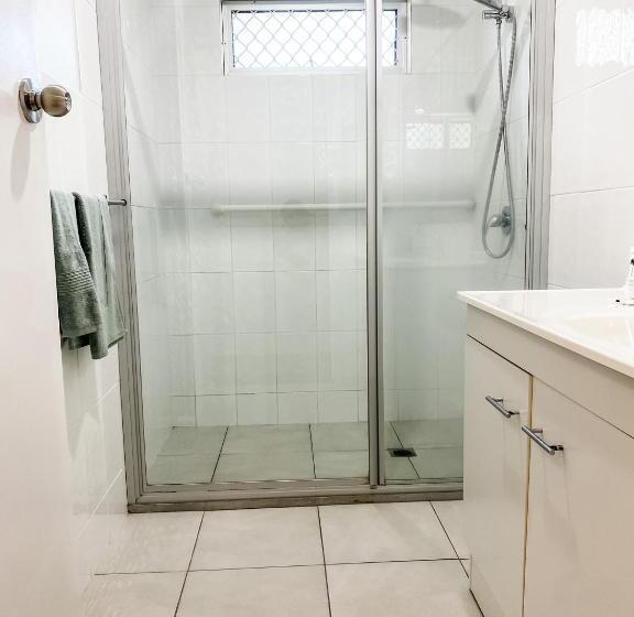 فندق Beachside On Burkitt