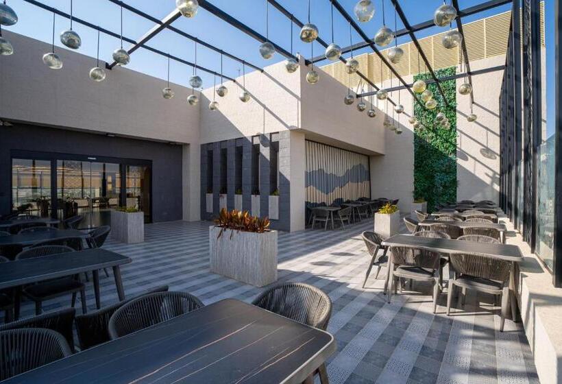 酒店 Best Western Plus Danat Almansak