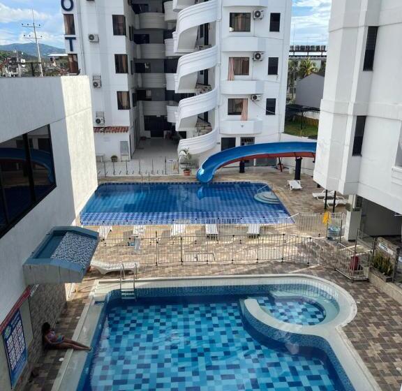 Отель Buenos Aires Club Inn