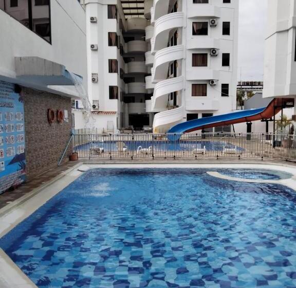 هتل Buenos Aires Club Inn