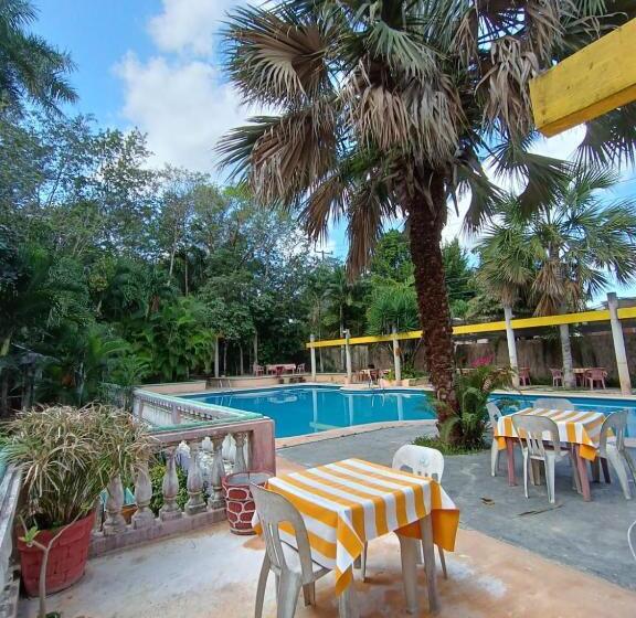 Отель Centro Social Ecoturistico La Alberca