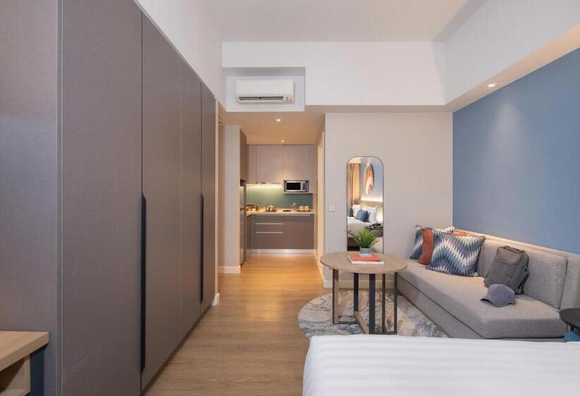 Отель Citadines Roces Quezon City