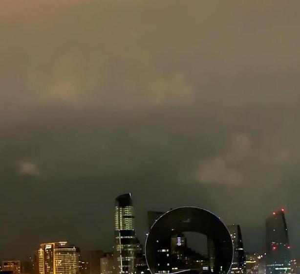 בית מלון כפרי Deluxe City