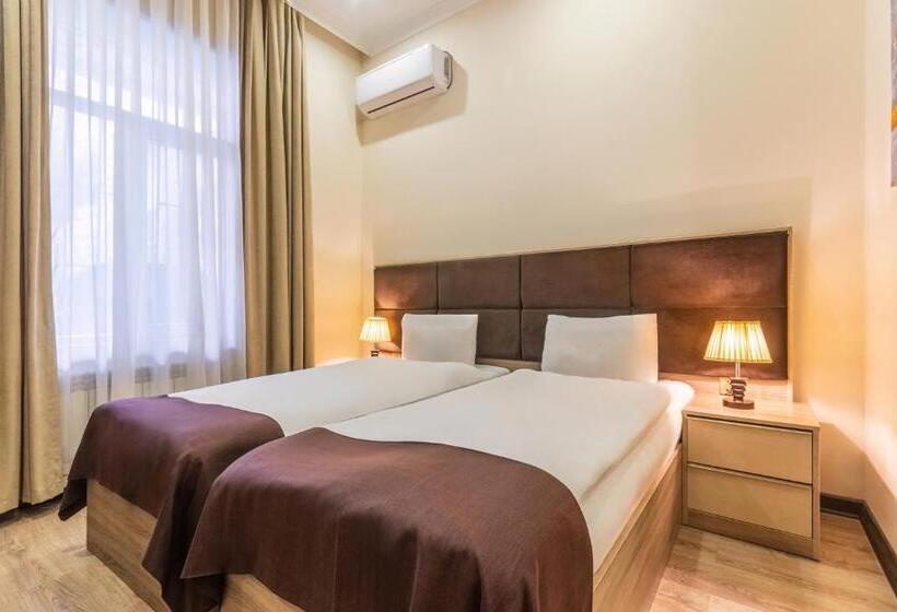 בית מלון כפרי Deluxe City