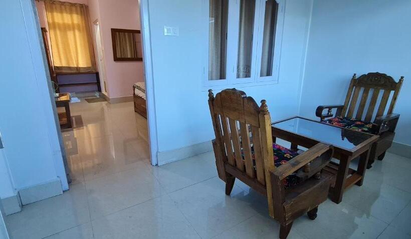 ホテル Dewa Elegance