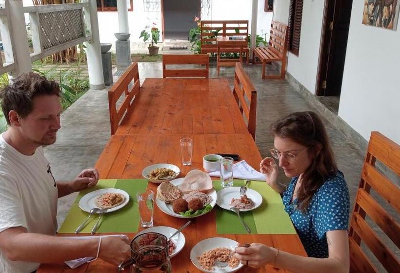 호텔 Dream S Tree Ayurveda Villa Ahungalla