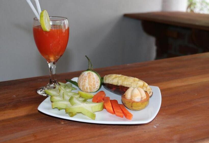 호텔 Dream S Tree Ayurveda Villa Ahungalla