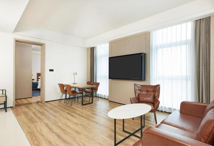 فندق Four Points By Sheraton Nantong, Haimen