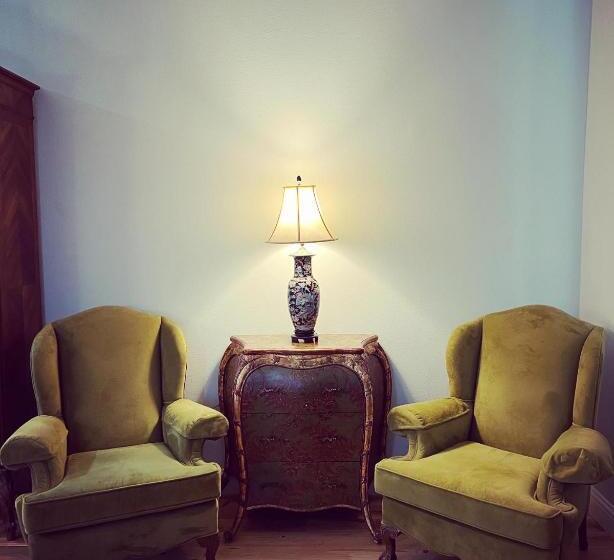 Отель Gallery 904