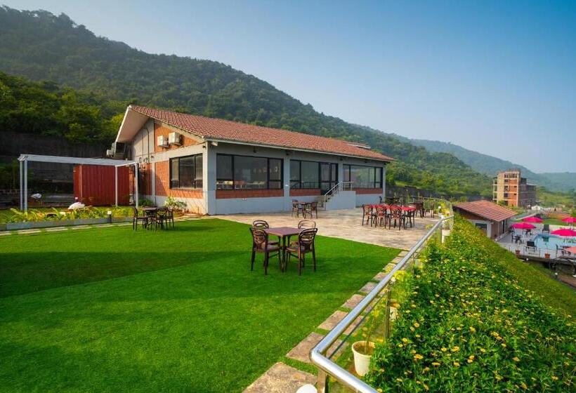 فندق Gaurav Lords Resort