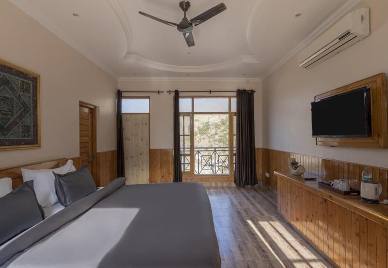 Отель Great Empire