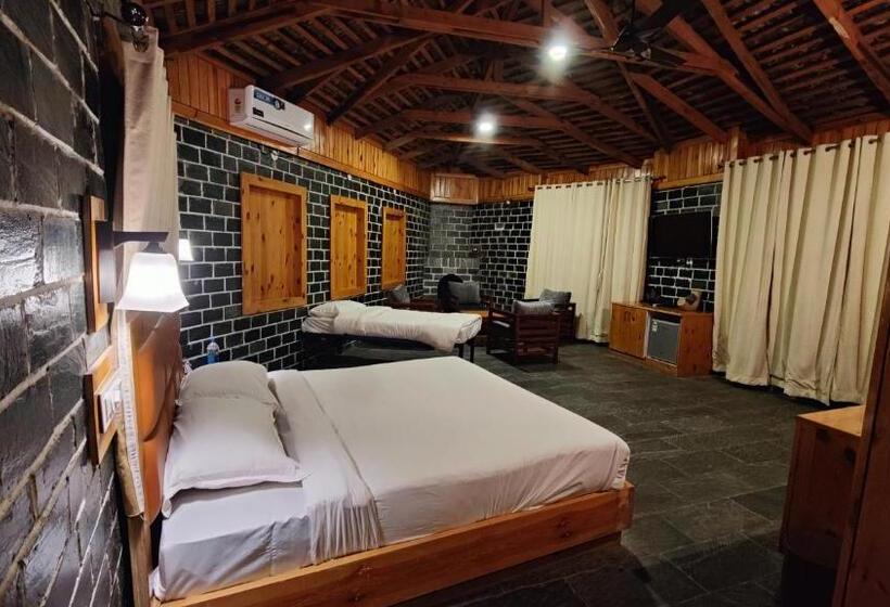 Отель Great Empire