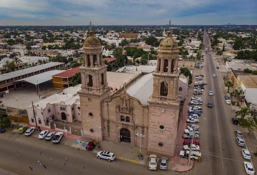 בית מלון כפרי Holiday Inn Navojoa, An Ihg