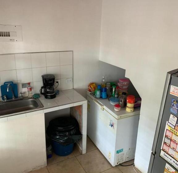 Отель Hostal Monarca