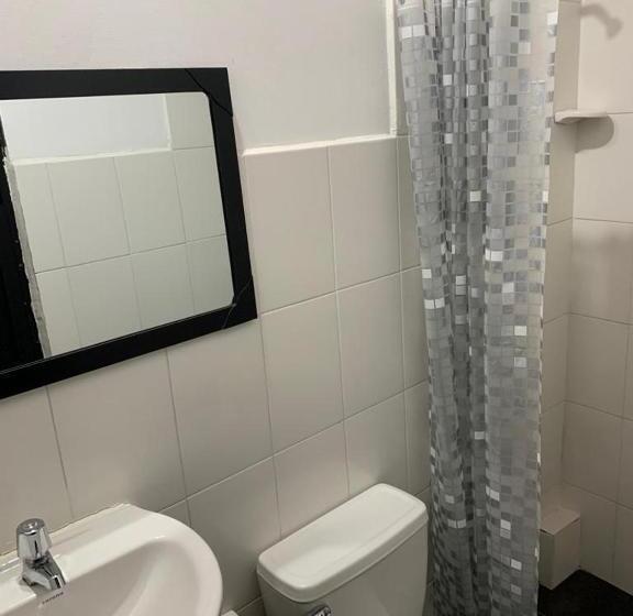 Отель Hostal Monarca