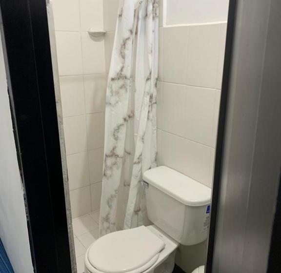 Отель Hostal Monarca