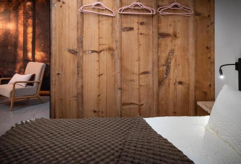 ホテル Hôtel Restaurant Le Cochon Rose