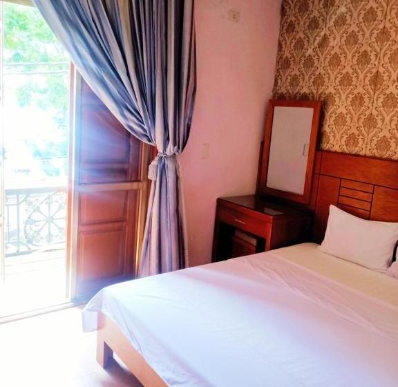 هتل Khách Sạn Hoàng Gia