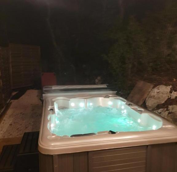 ホテル Love Room Danslesbois Avec Spa