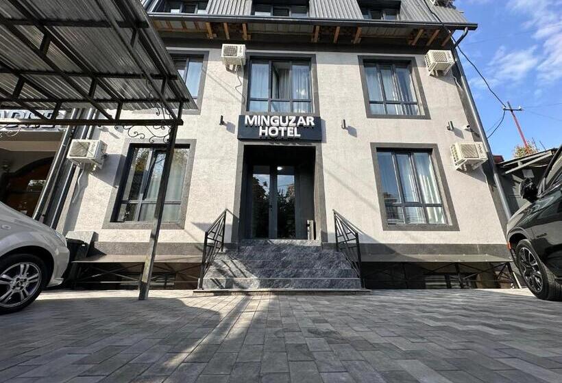 Hotel Minguzar