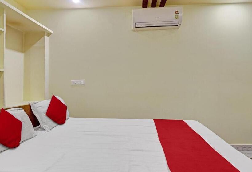 בית מלון כפרי Oyo Flagship Bgs Guest House