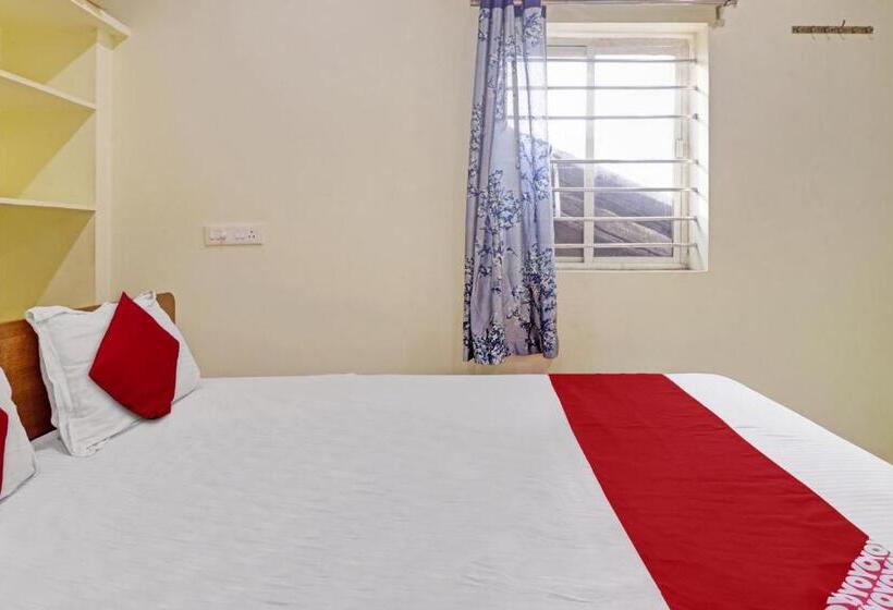 בית מלון כפרי Oyo Flagship Bgs Guest House