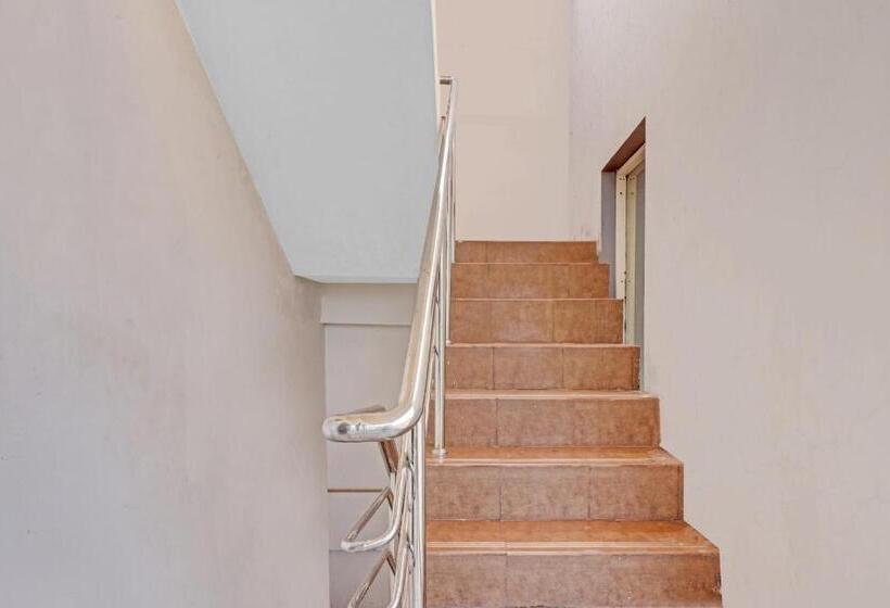 בית מלון כפרי Oyo Flagship Bgs Guest House